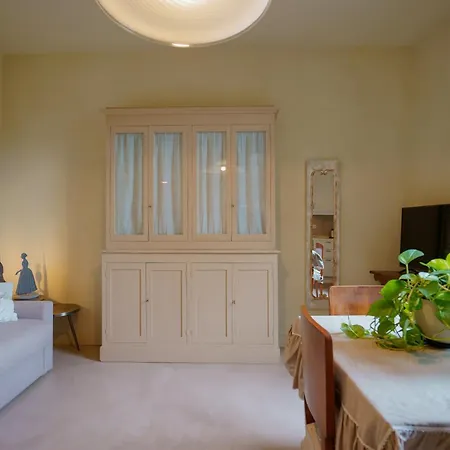 Guasto Apartment *
